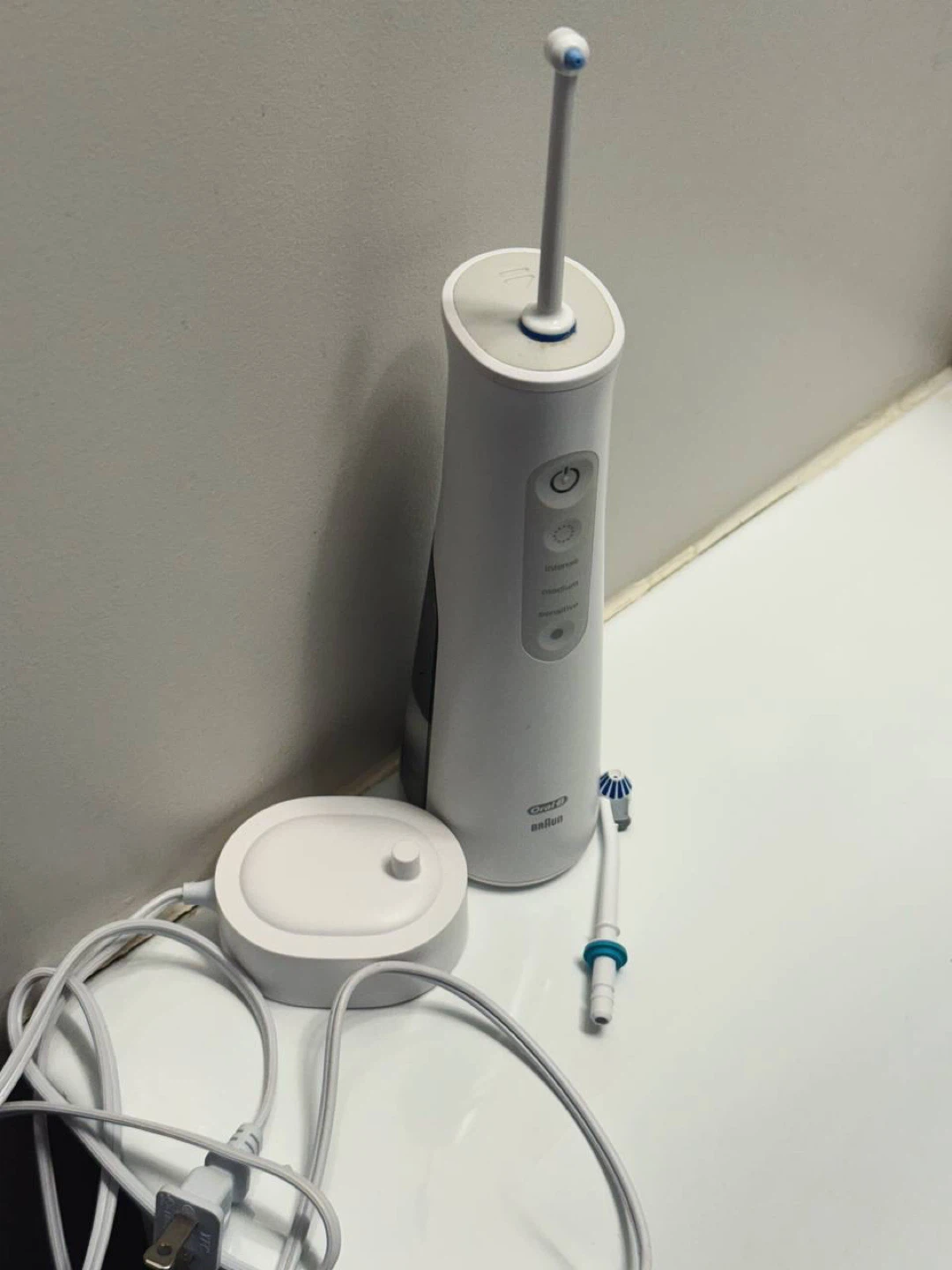 Oral-B Advanced Water Flosser - photo 2