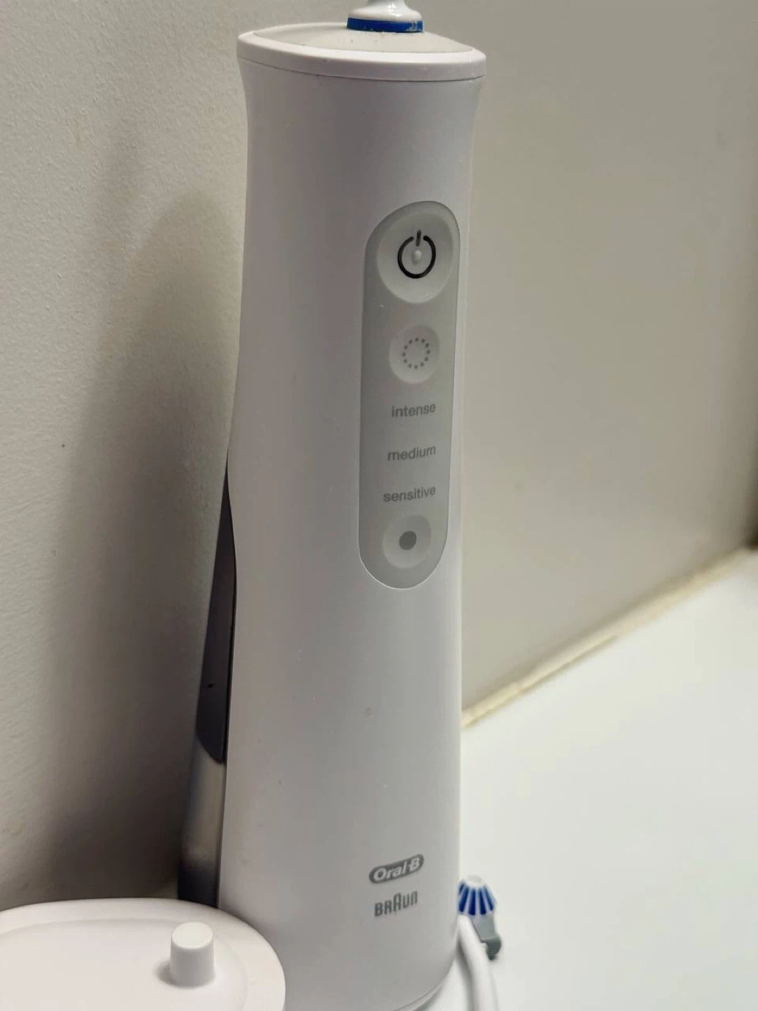 Oral-B Advanced Water Flosser - photo 4