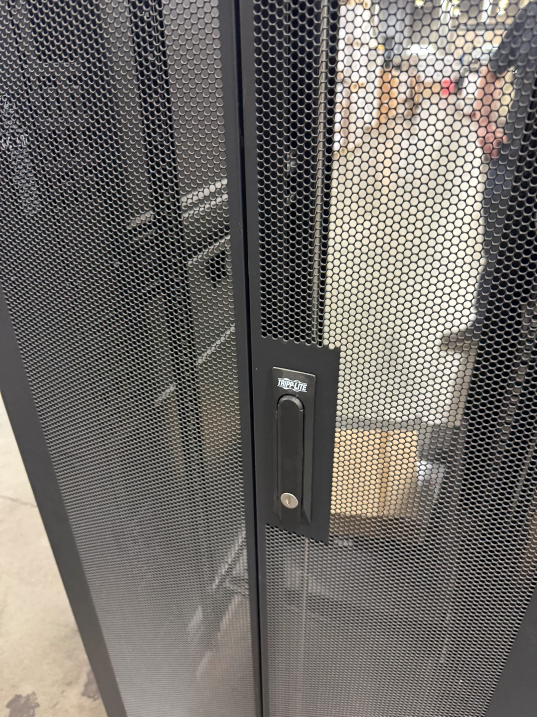 Tripp Lite 42U Server Rack Enclosure Cabinet - photo 5