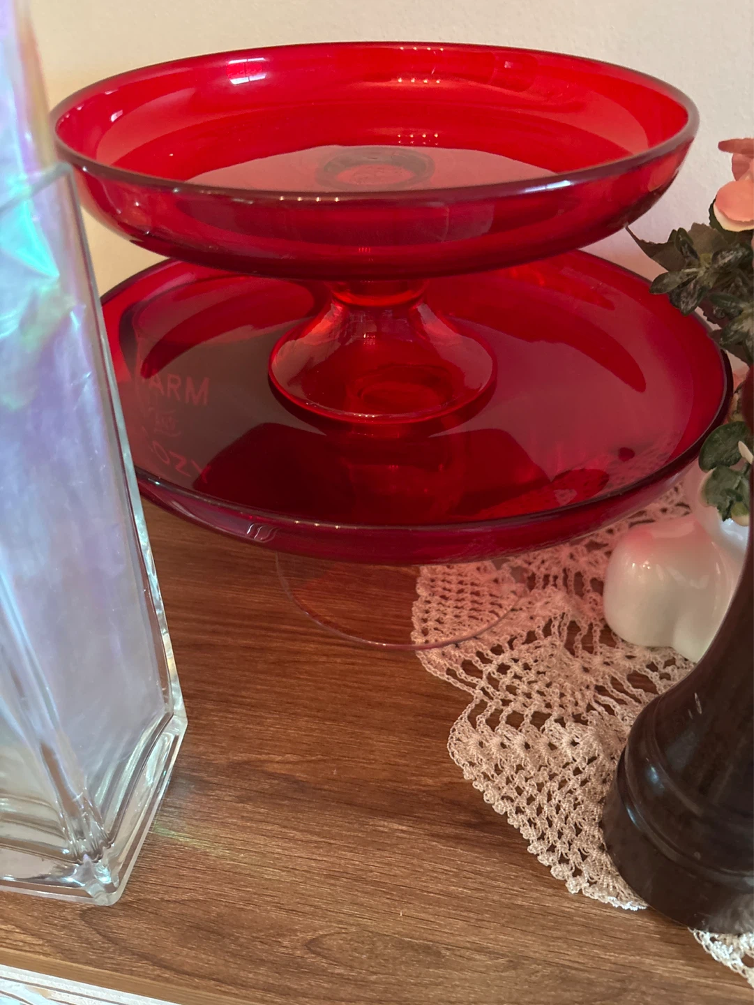 Red Glass Tiered Stand - photo 2