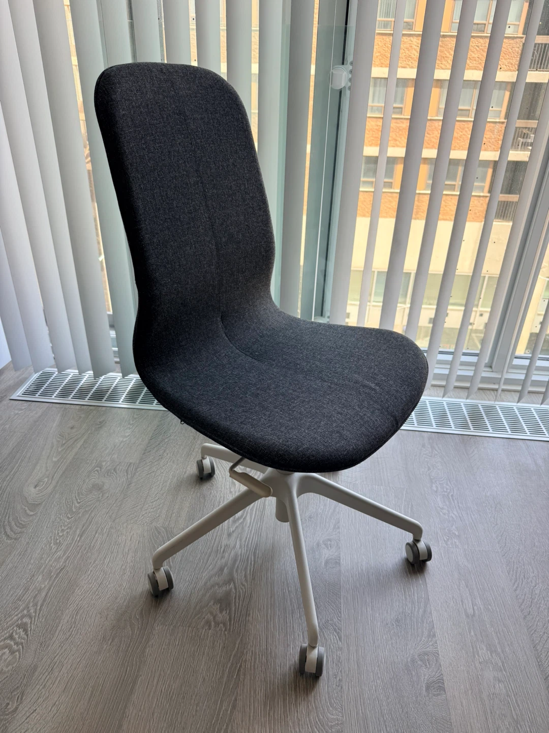Cushioned Office Chair - photo 2