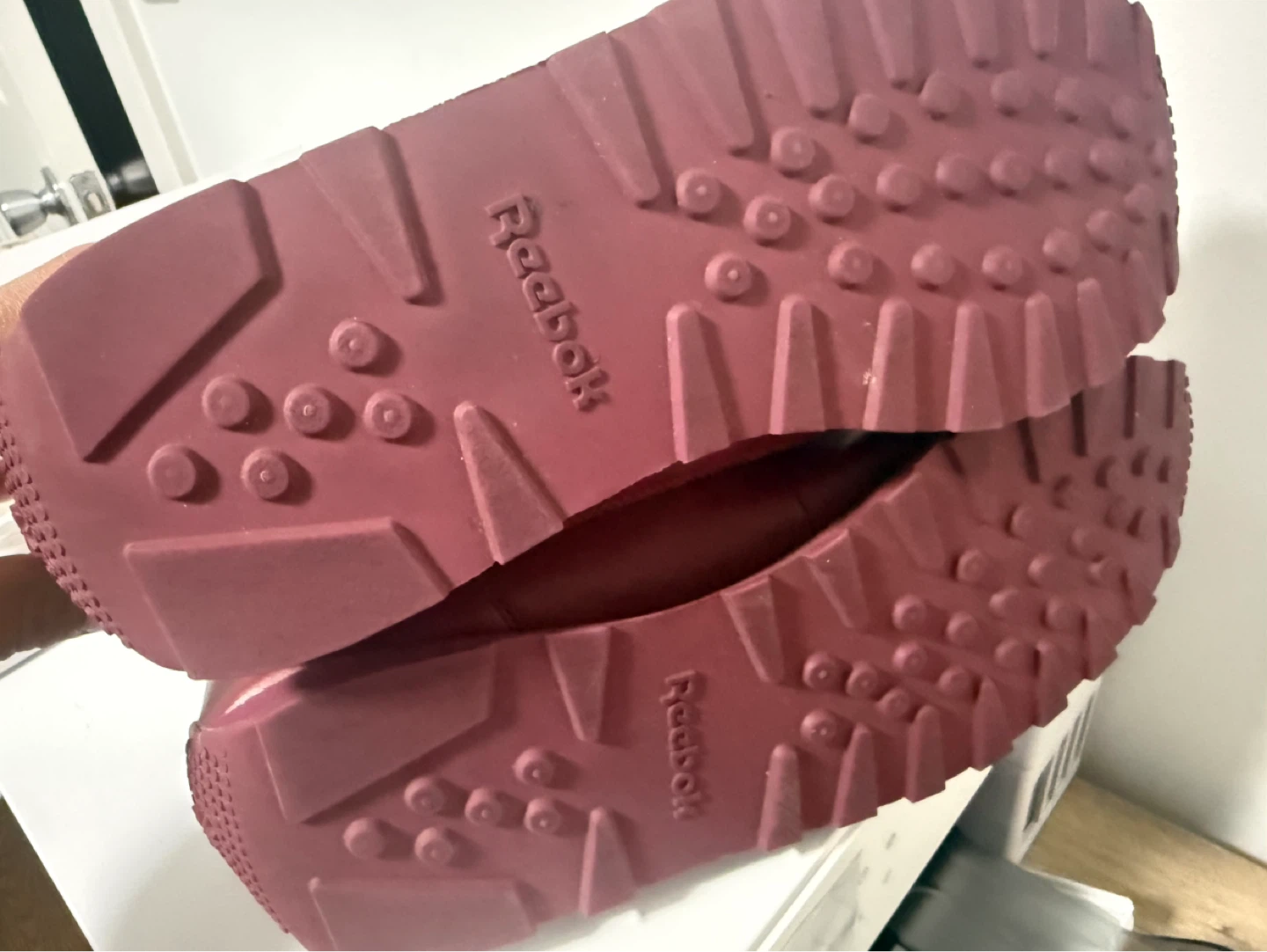 Reebok Classic Leather Running Shoes - Burgundy - photo 5