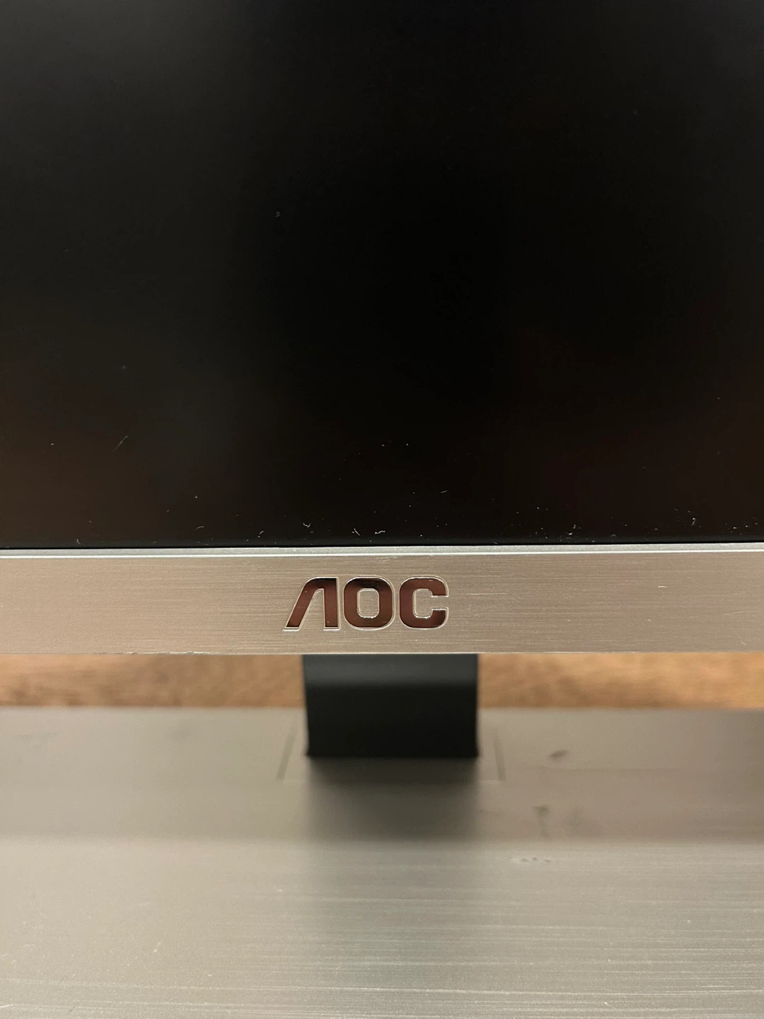 AOC MONITOR (24 in) - photo 2