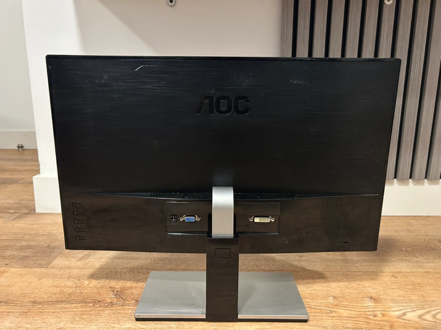 AOC MONITOR (24 in) - photo 4
