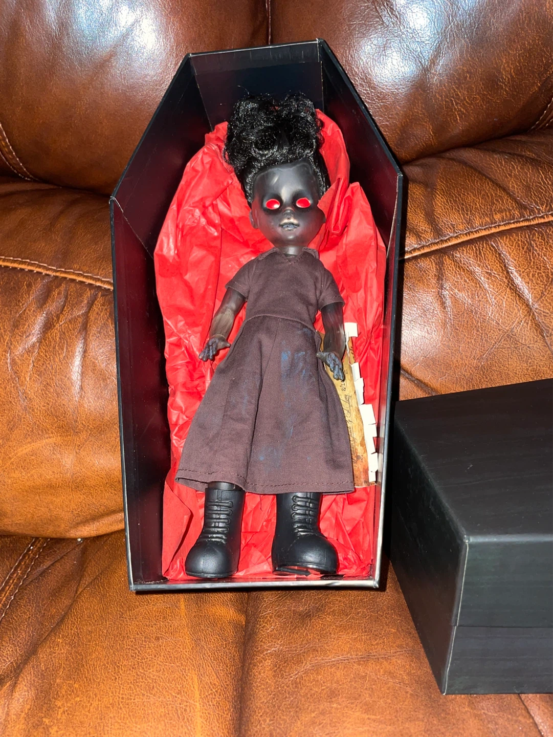 Living Dead Dolls Series 11 Bea Neath Doll - photo 3