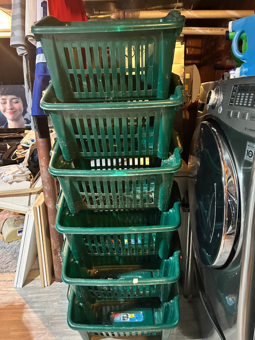 Set of 6 Green Plastic Laundry Baskets