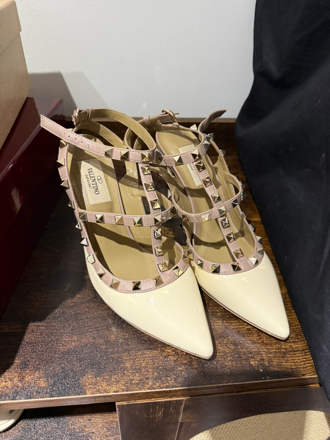 Valentino Garavani Rockstud Heels