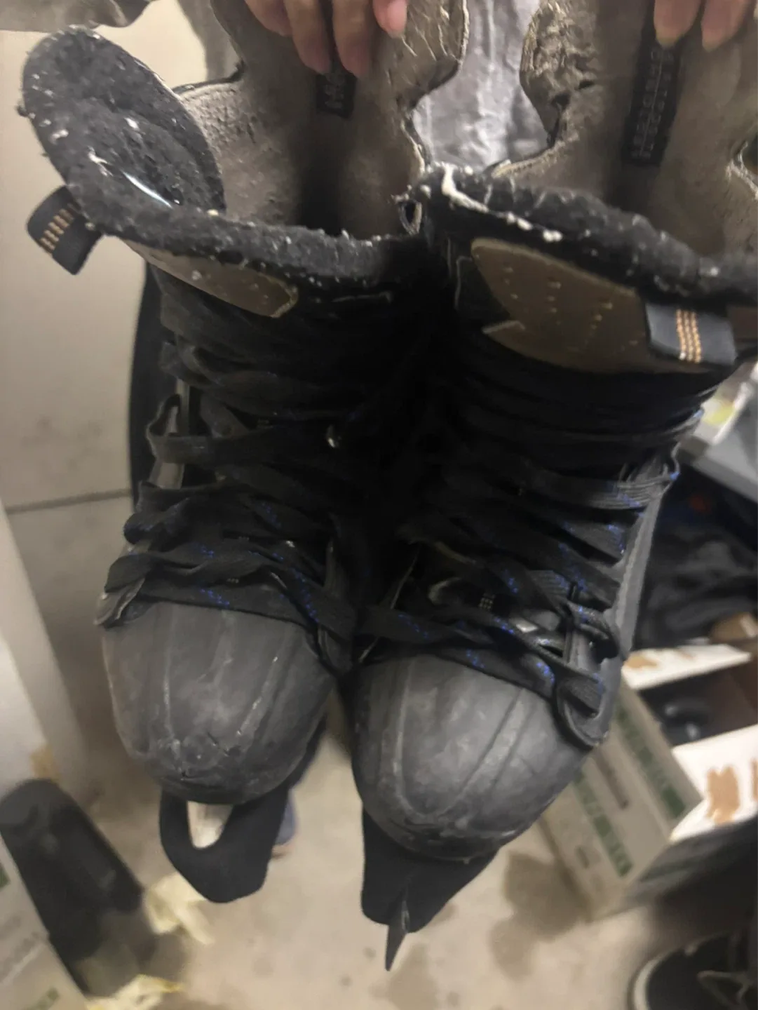 Used Black Hockey Skates - photo 2