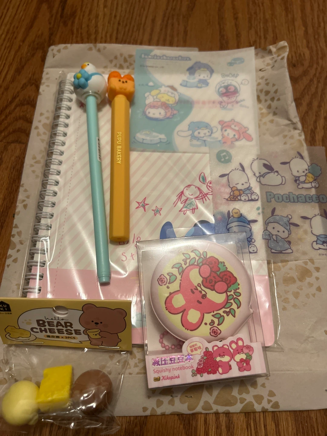 Sanrio Characters Stationery and Snack Set - photo 2