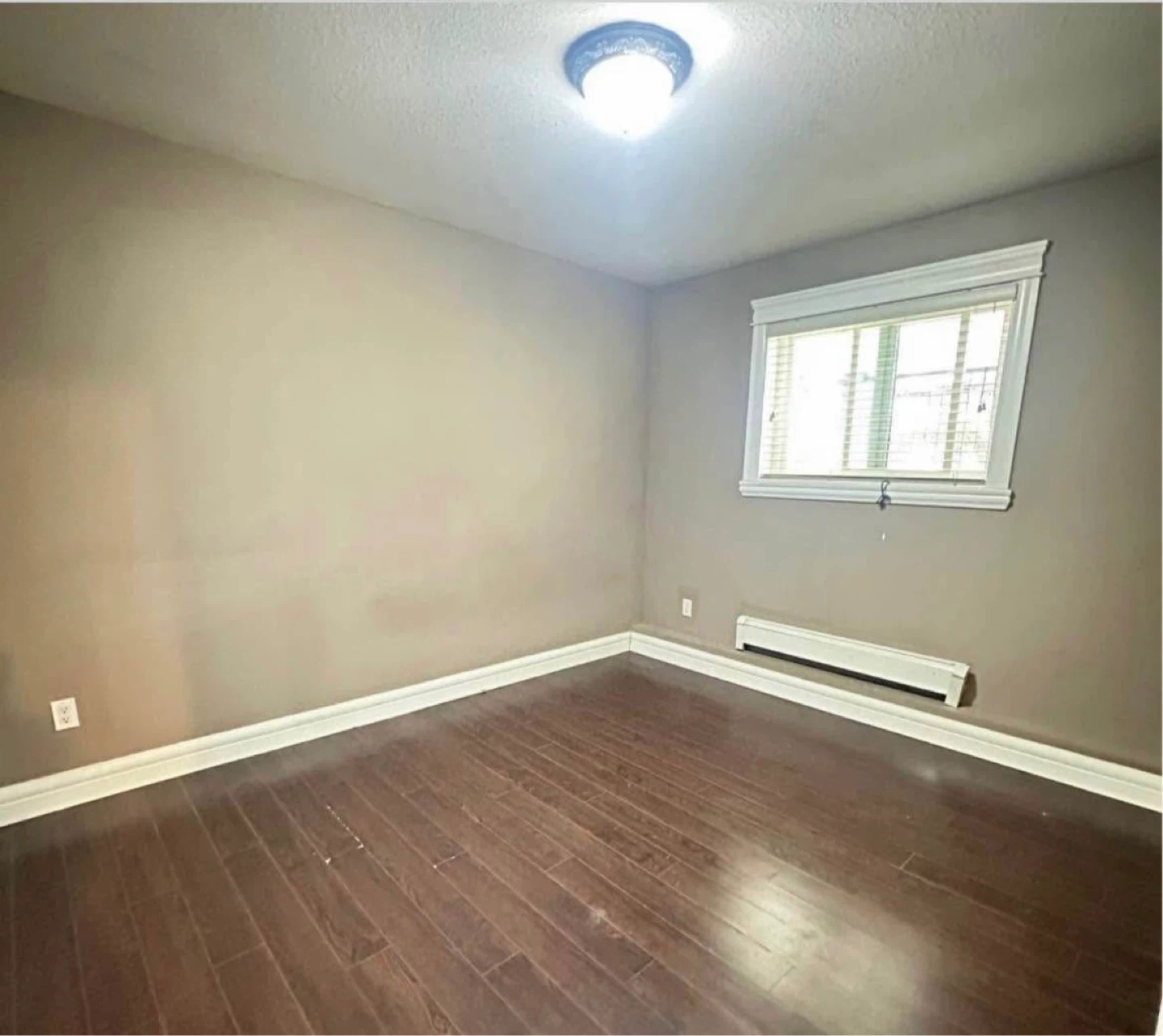 private room for rent - photo 5