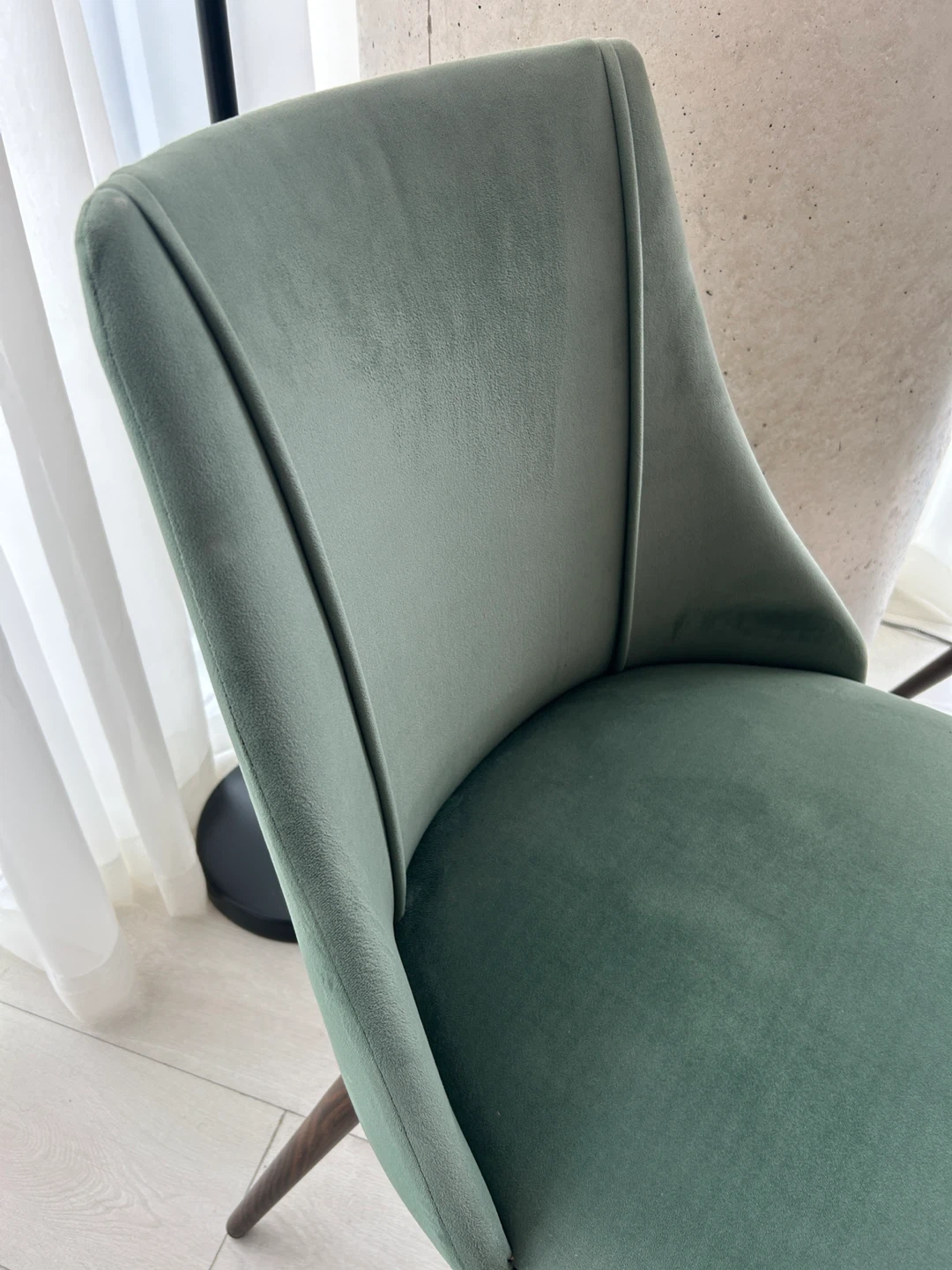 Set of 4 Green Velvet Chairs - photo 3