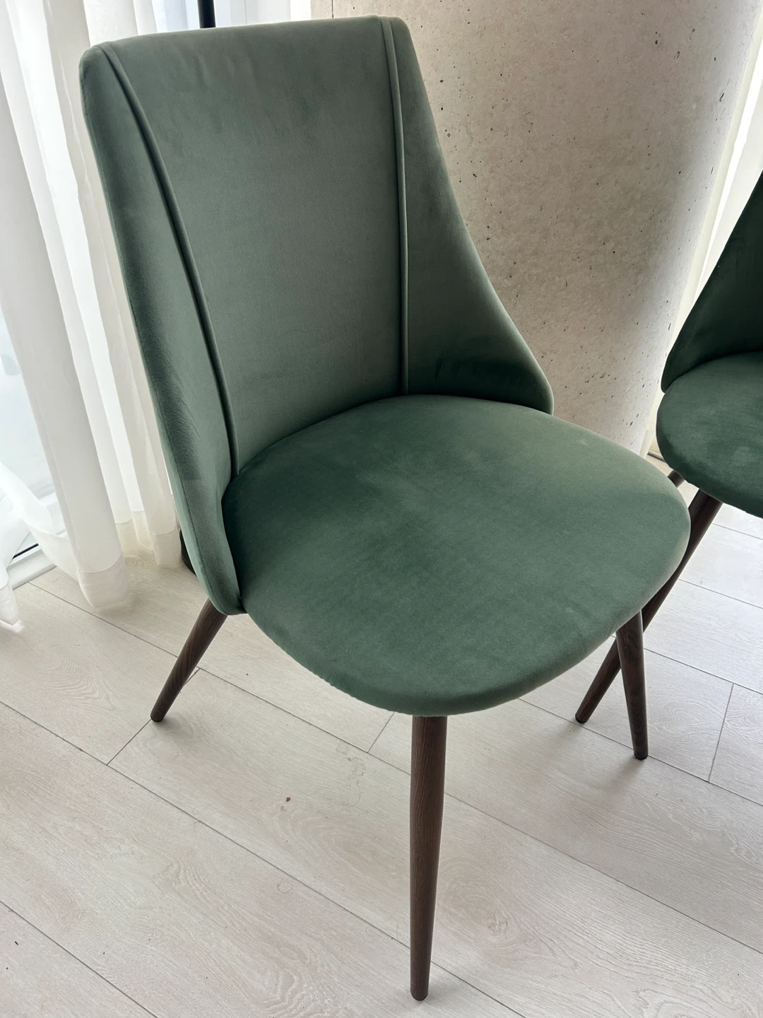 Set of 4 Green Velvet Chairs - photo 2