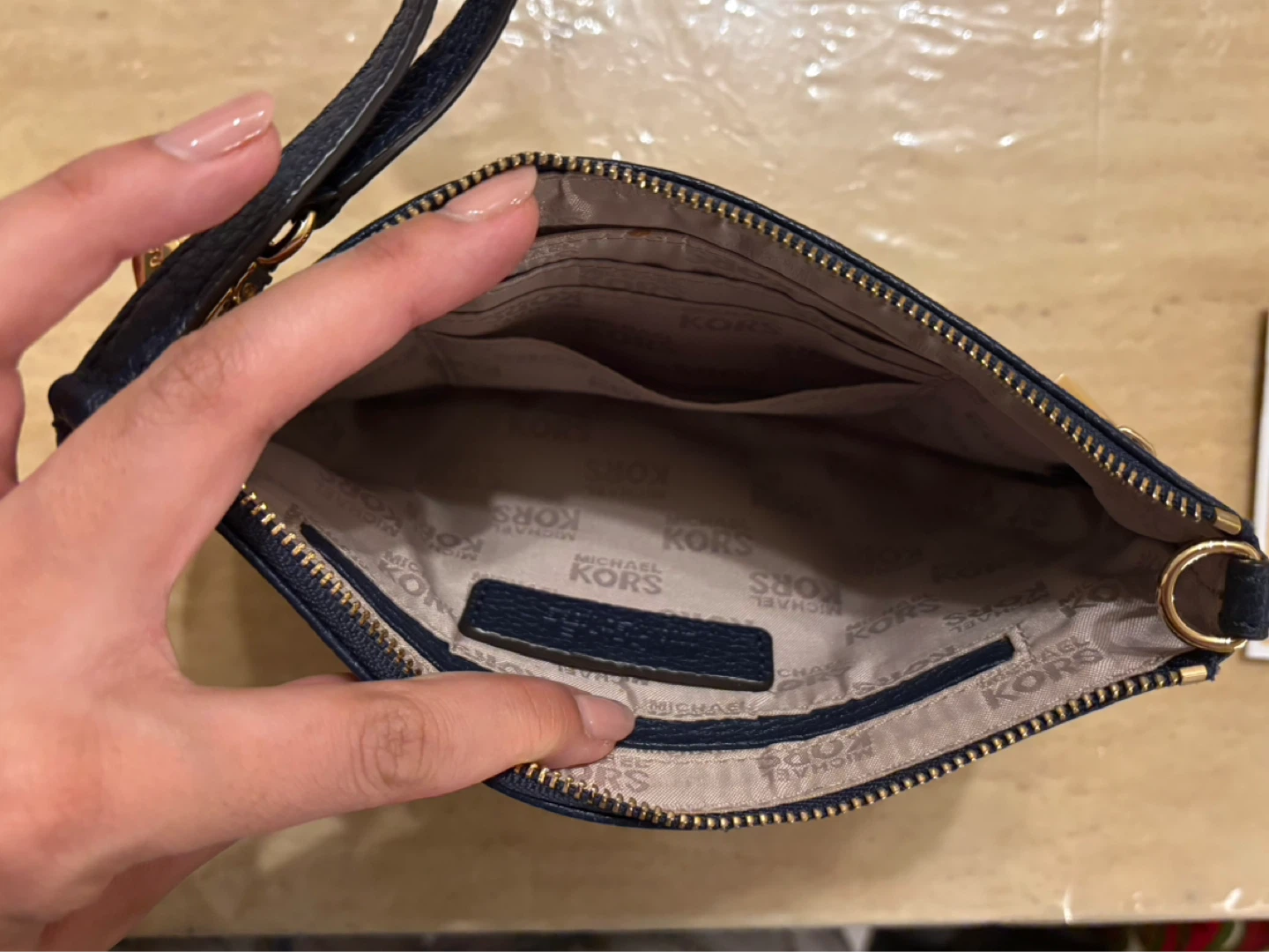 Michael Kors Navy Leather Wristlet - photo 3