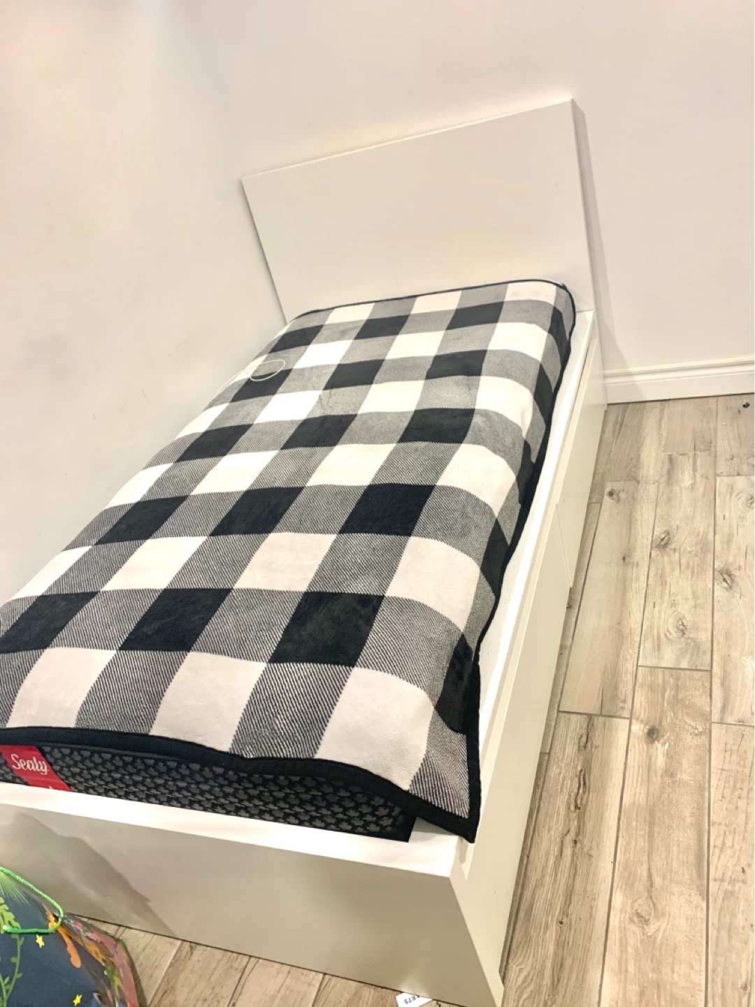 White IKEA MALM Bed with Storage Drawers - 29/30 May pickup