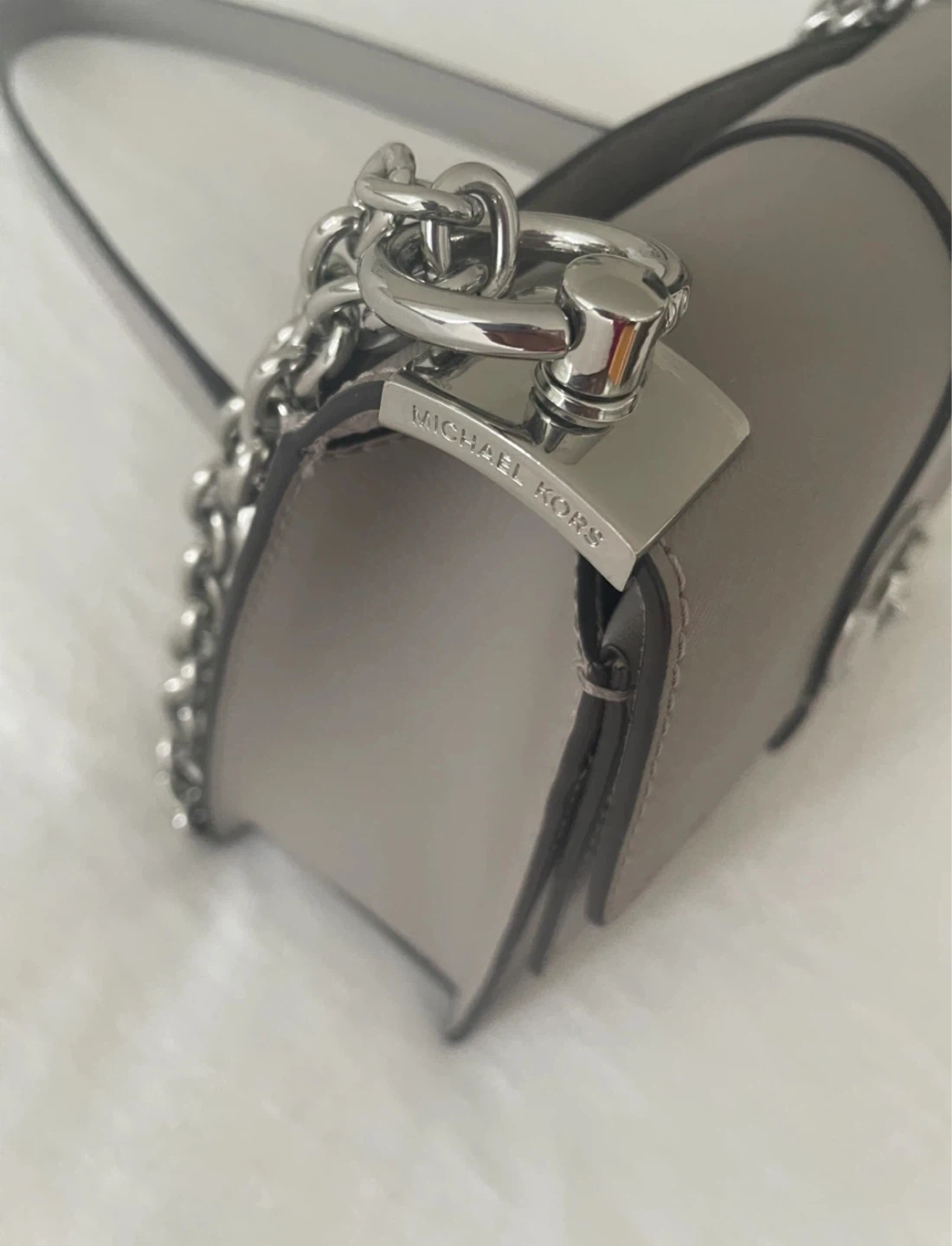 Michael Kors Grey Leather Chain Shoulder Bag - photo 3