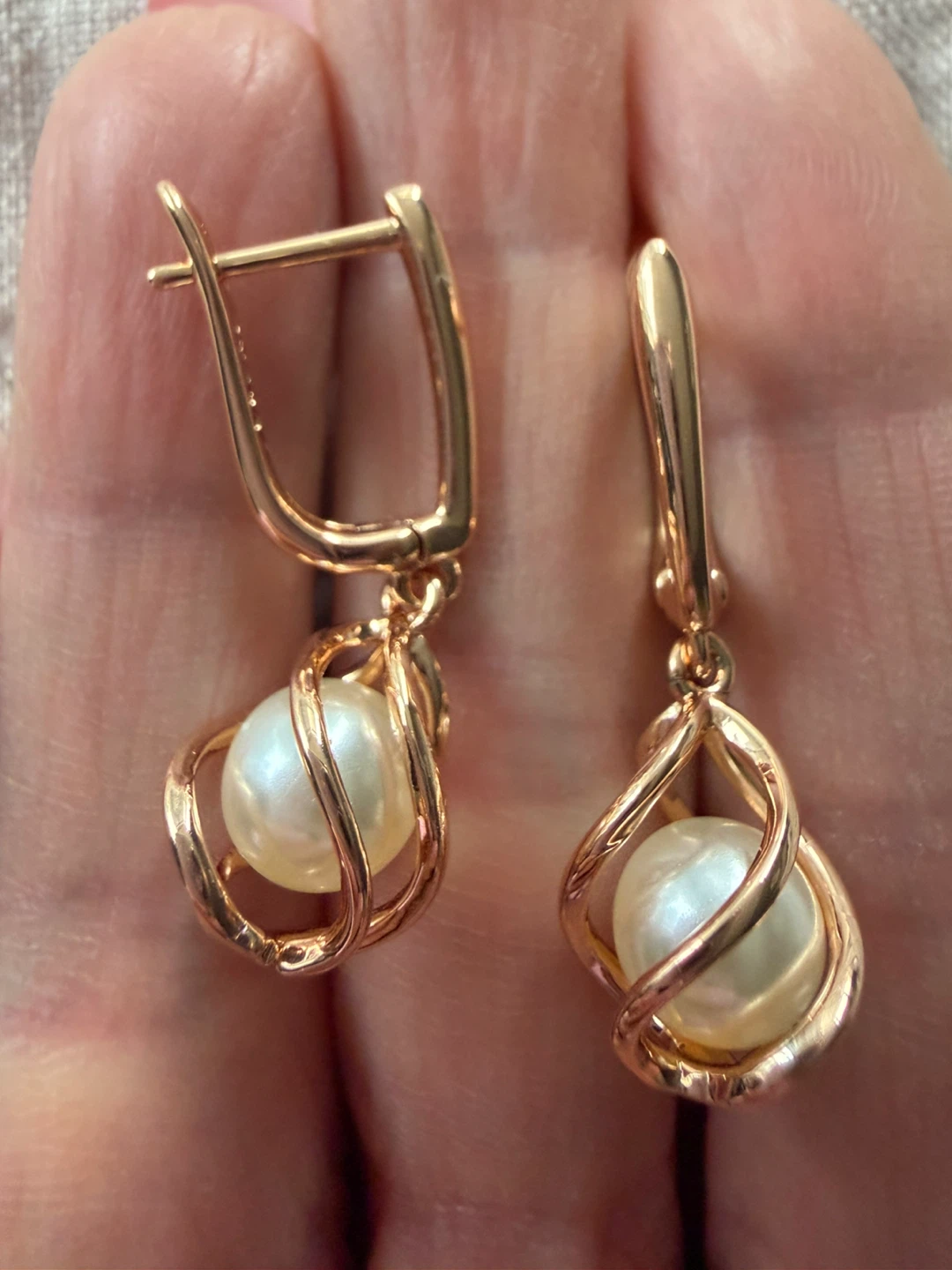 14k pearl  earrings