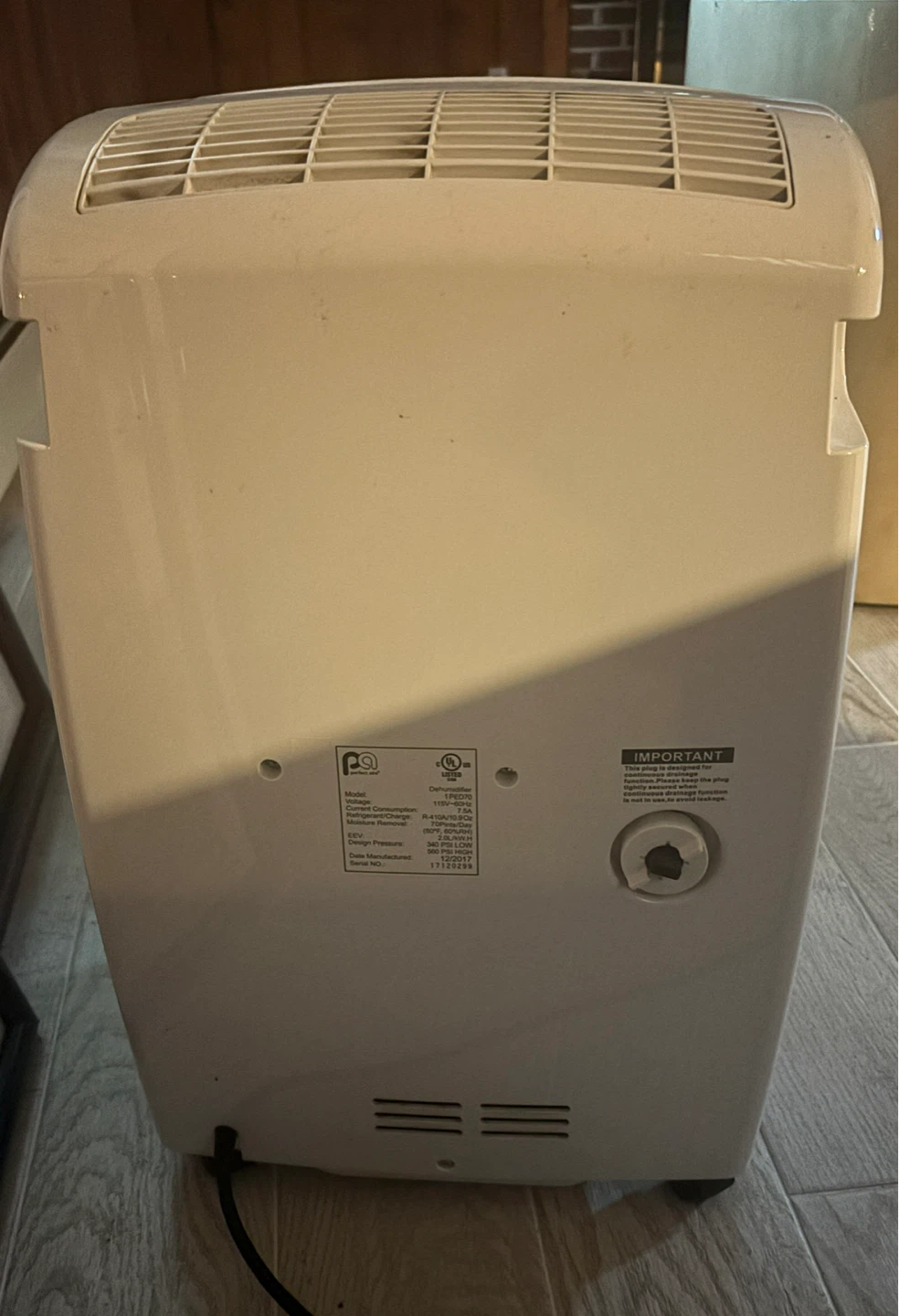 LG Dehumidifier - photo 3