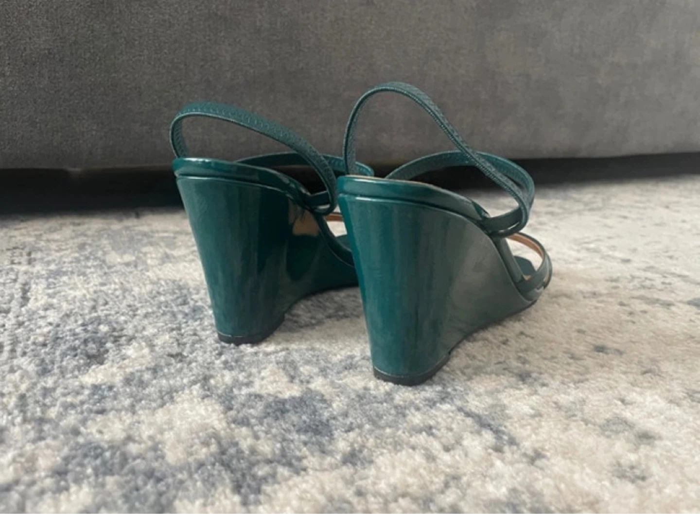 Sandals Women's 8.5 Green - BRAND NEW! - photo 2