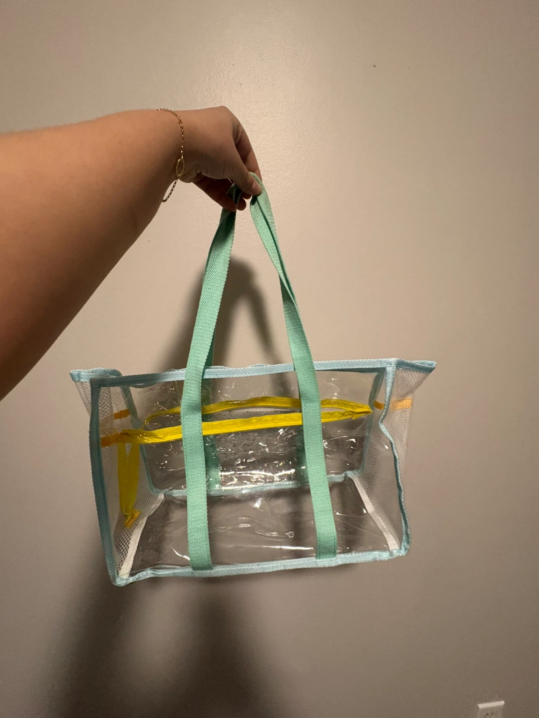 Clear Beach Tote Bag with Zipper Pockets - photo 2