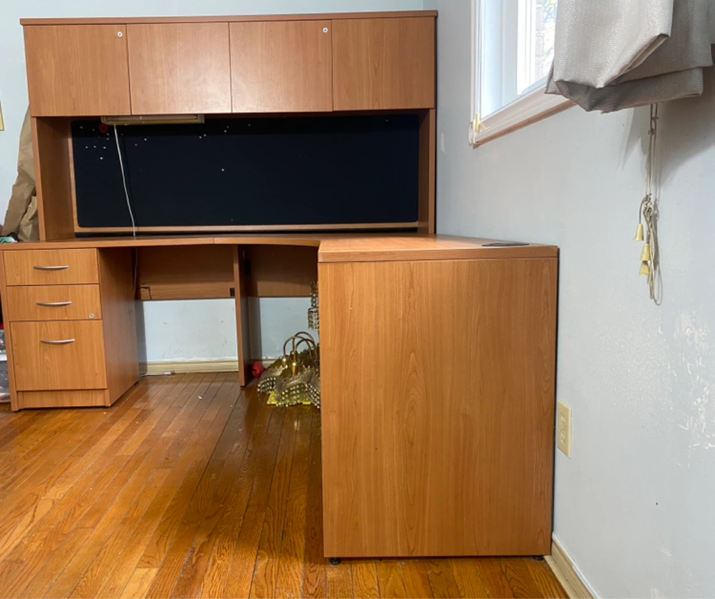 Large L-Shaped Wooden office desk - photo 4