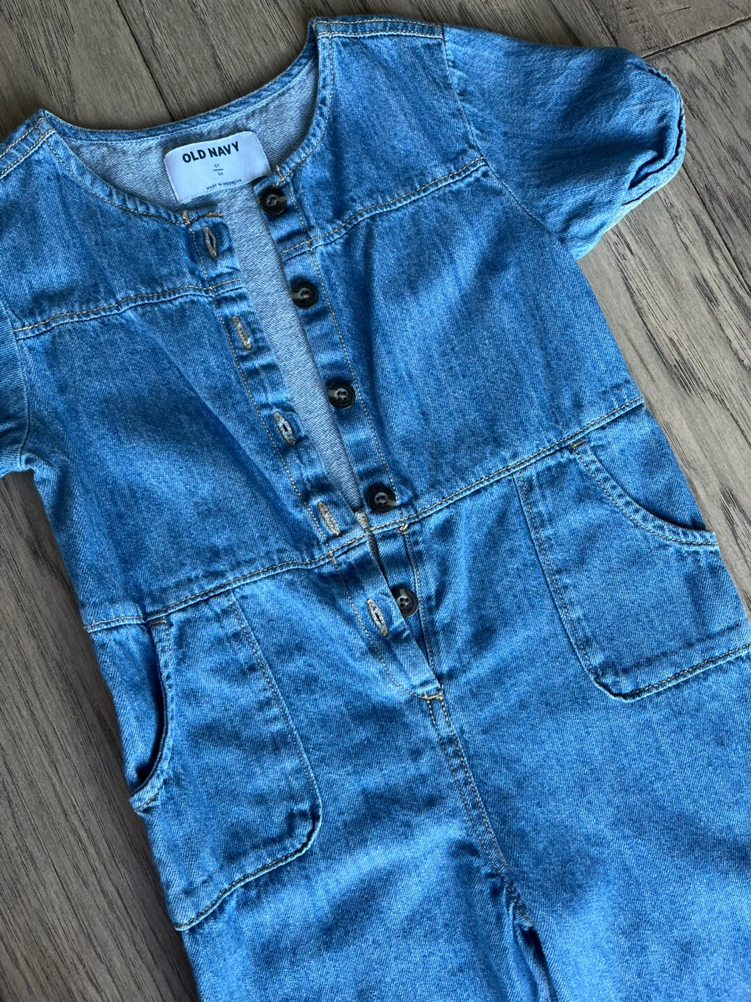 Old Navy Denim Jumpsuit - Size 5T - photo 2