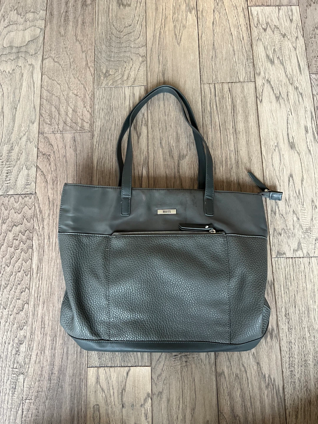 Roots Tote Bag Grey Faux Leather