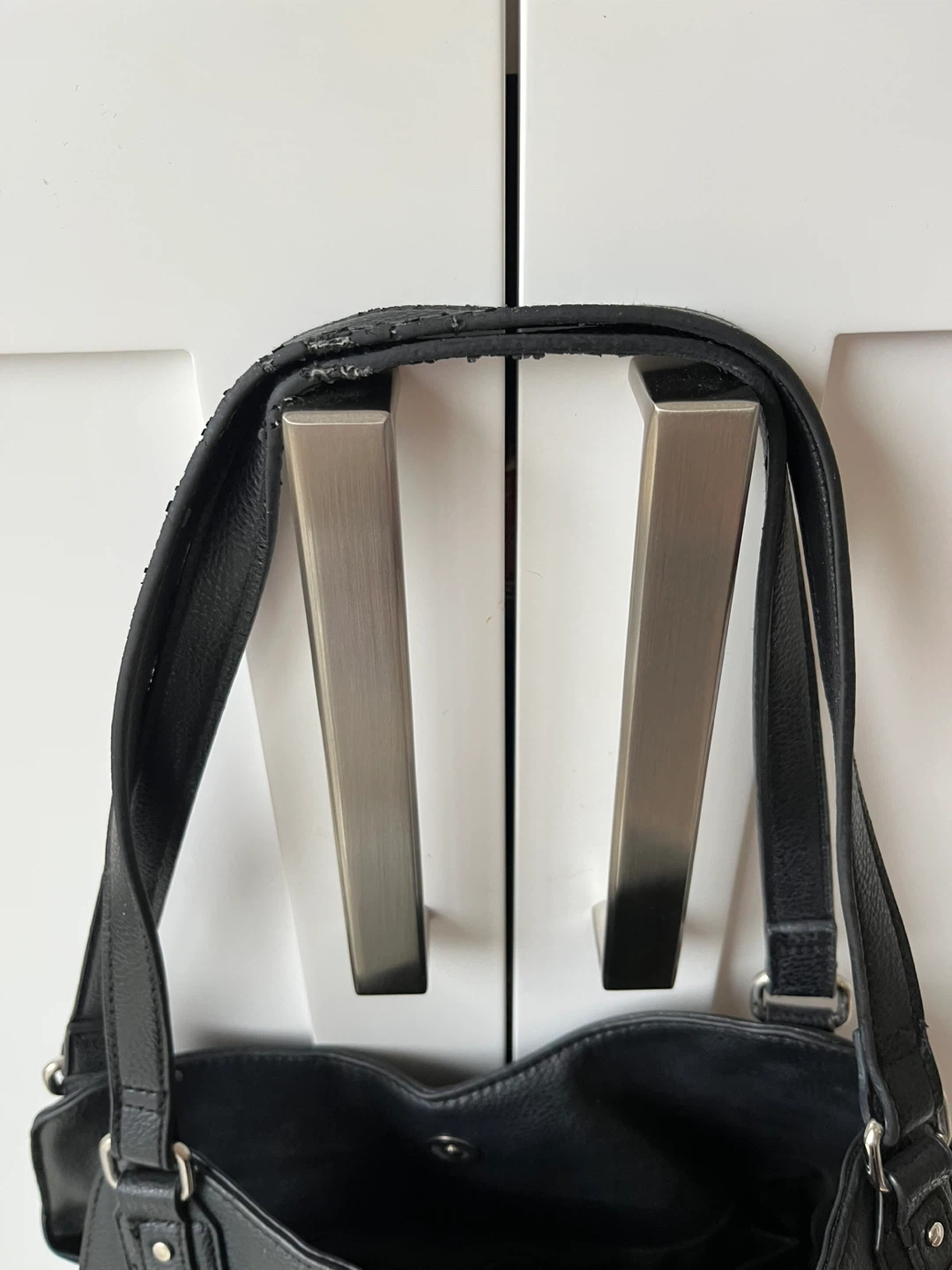 Black Jones New York Shoulder Bag - photo 5