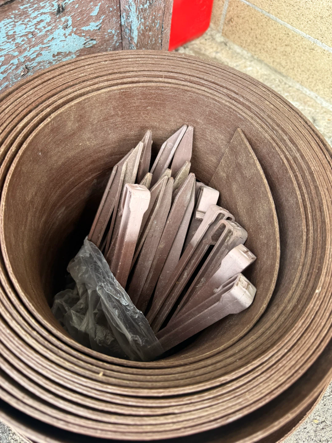 Landscape Edging Rolls with Stakes - photo 3