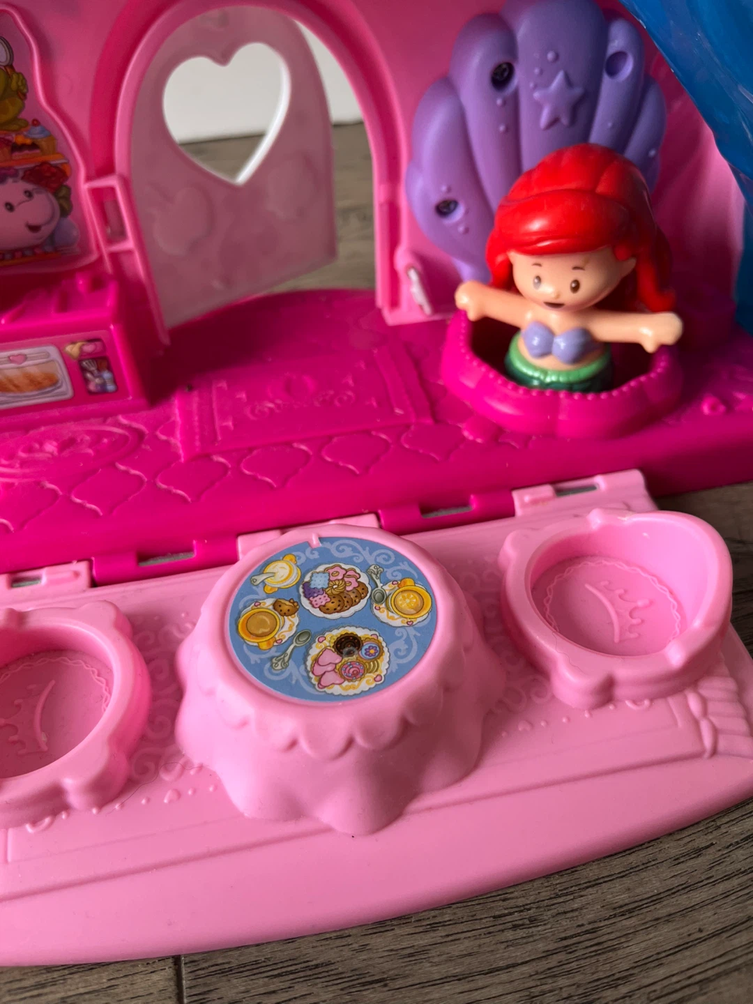 Fisher-Price Little People Princess Castle Playset - photo 2