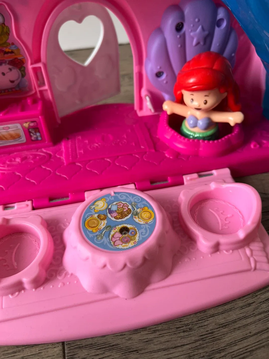 Fisher-Price Little People Princess Castle Playset - photo 2