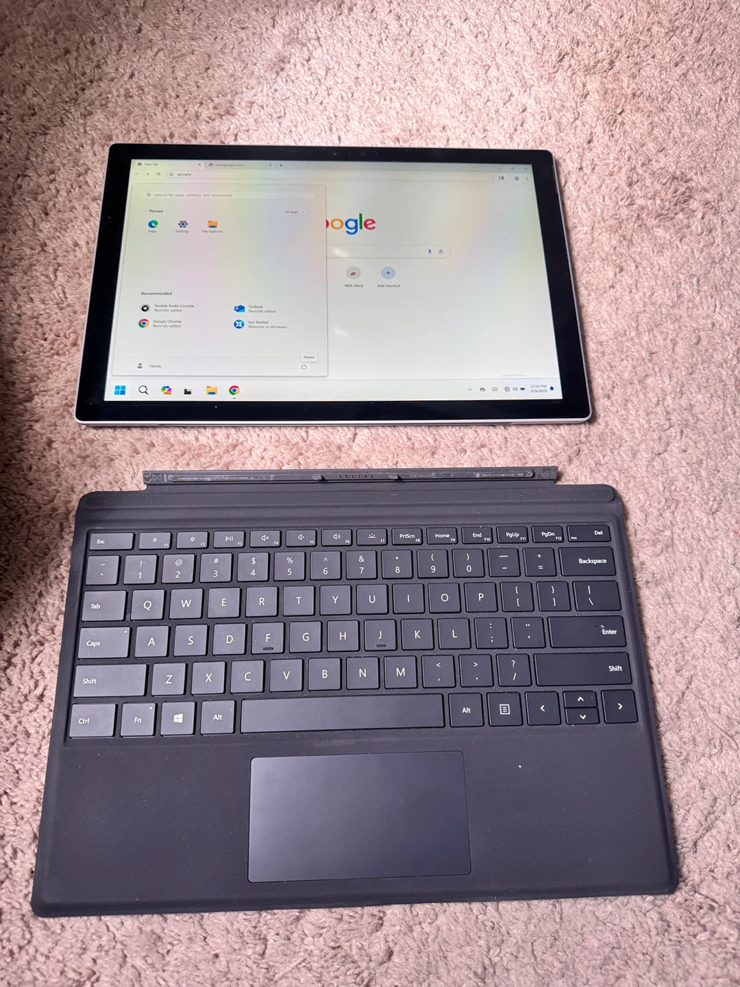 Microsoft Surface Pro with Keyboard - photo 3