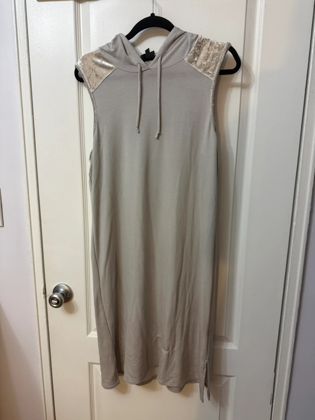 Bobeau Sleeveless Hooded Dress