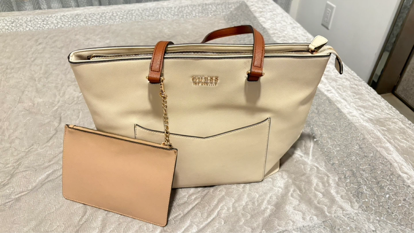 Guess Tote Bag with Pouch - photo 3