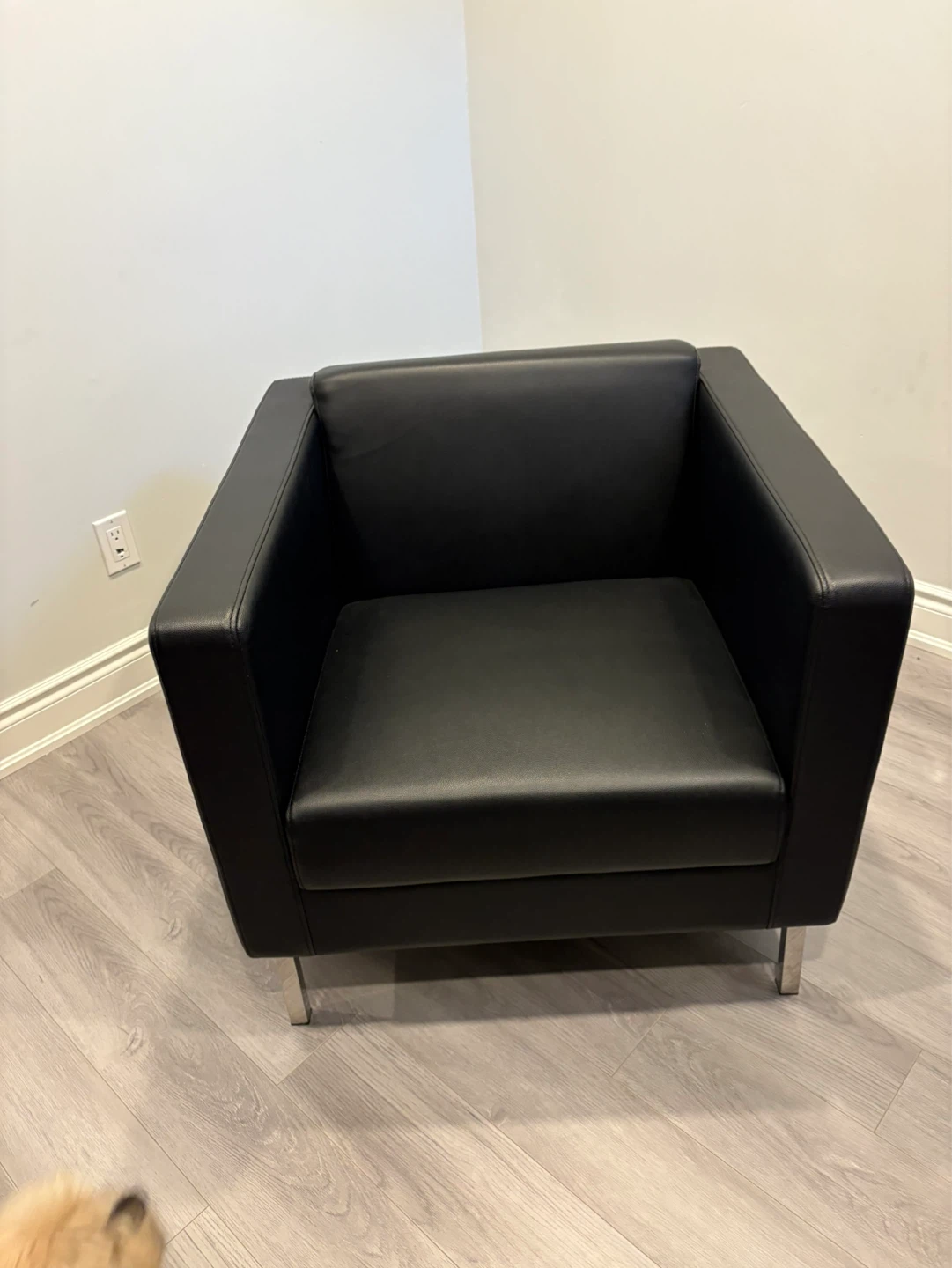 Black love seat + armchairs - photo 5