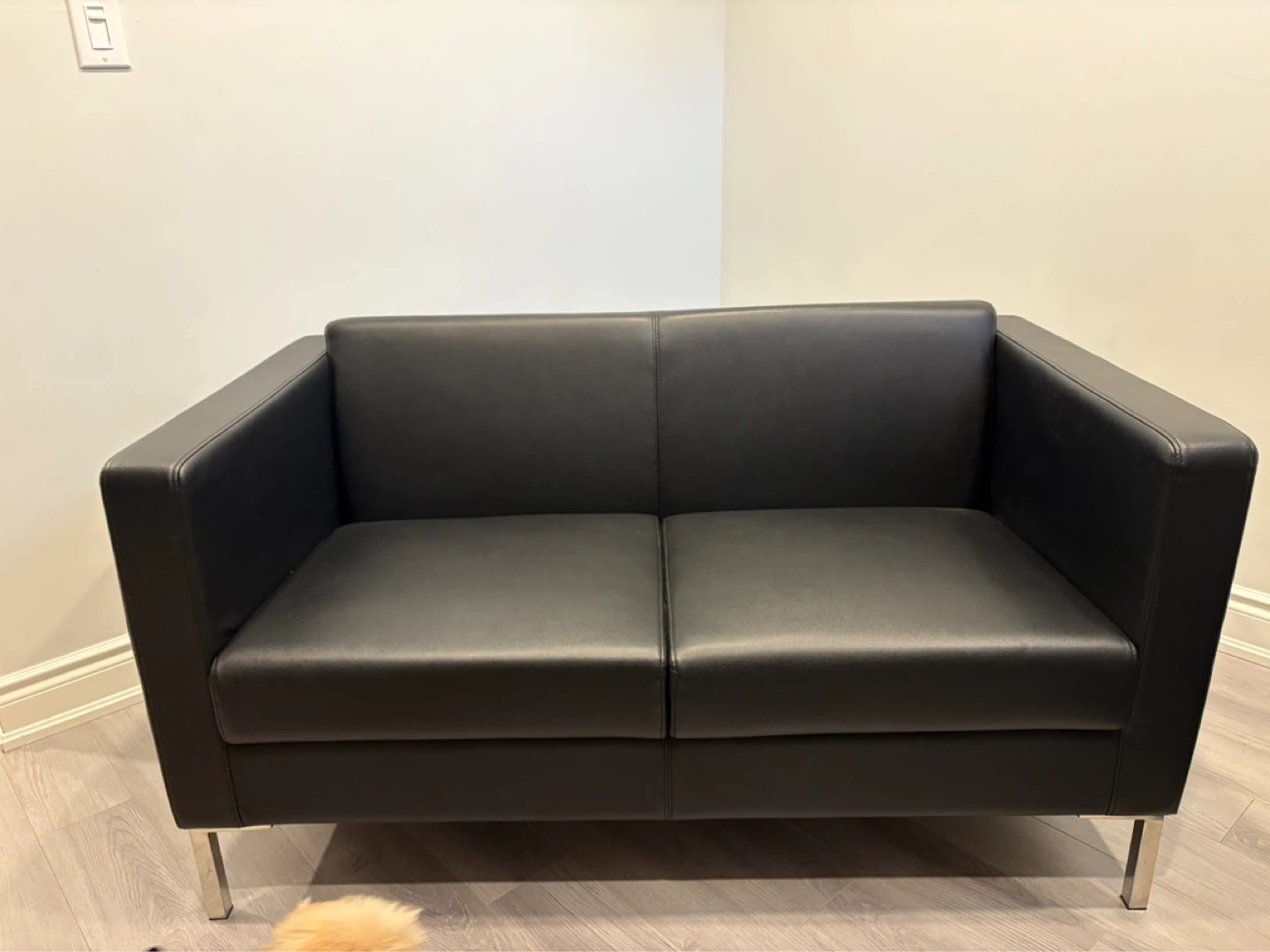 Black love seat + armchairs - photo 3