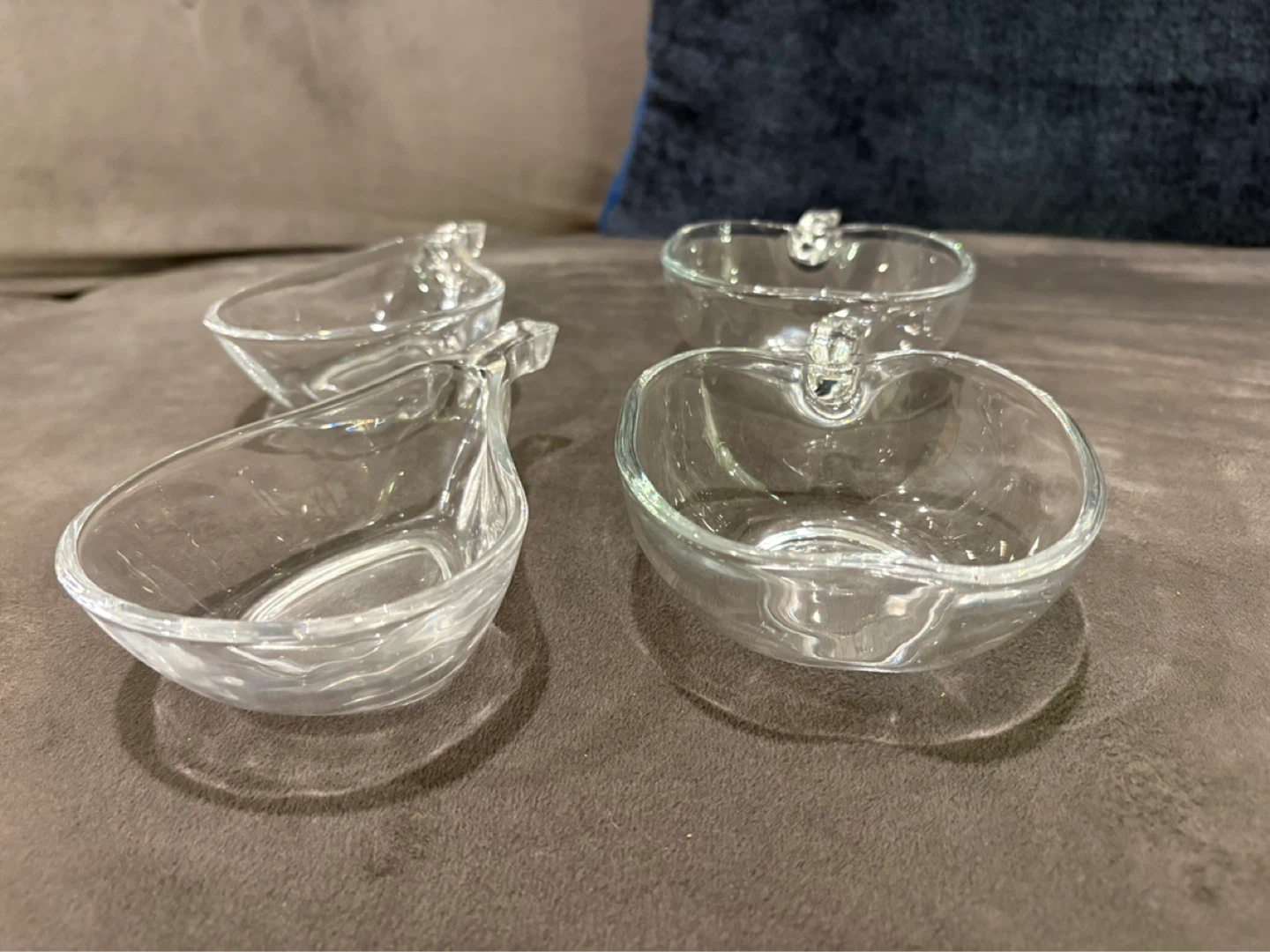 Set of 4 Glass Apple and Pear Shaped Small Bowls - photo 2