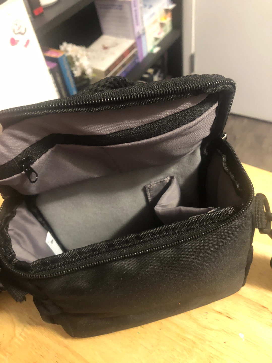 Black Digital Camcorder with Carrying Case - photo 5