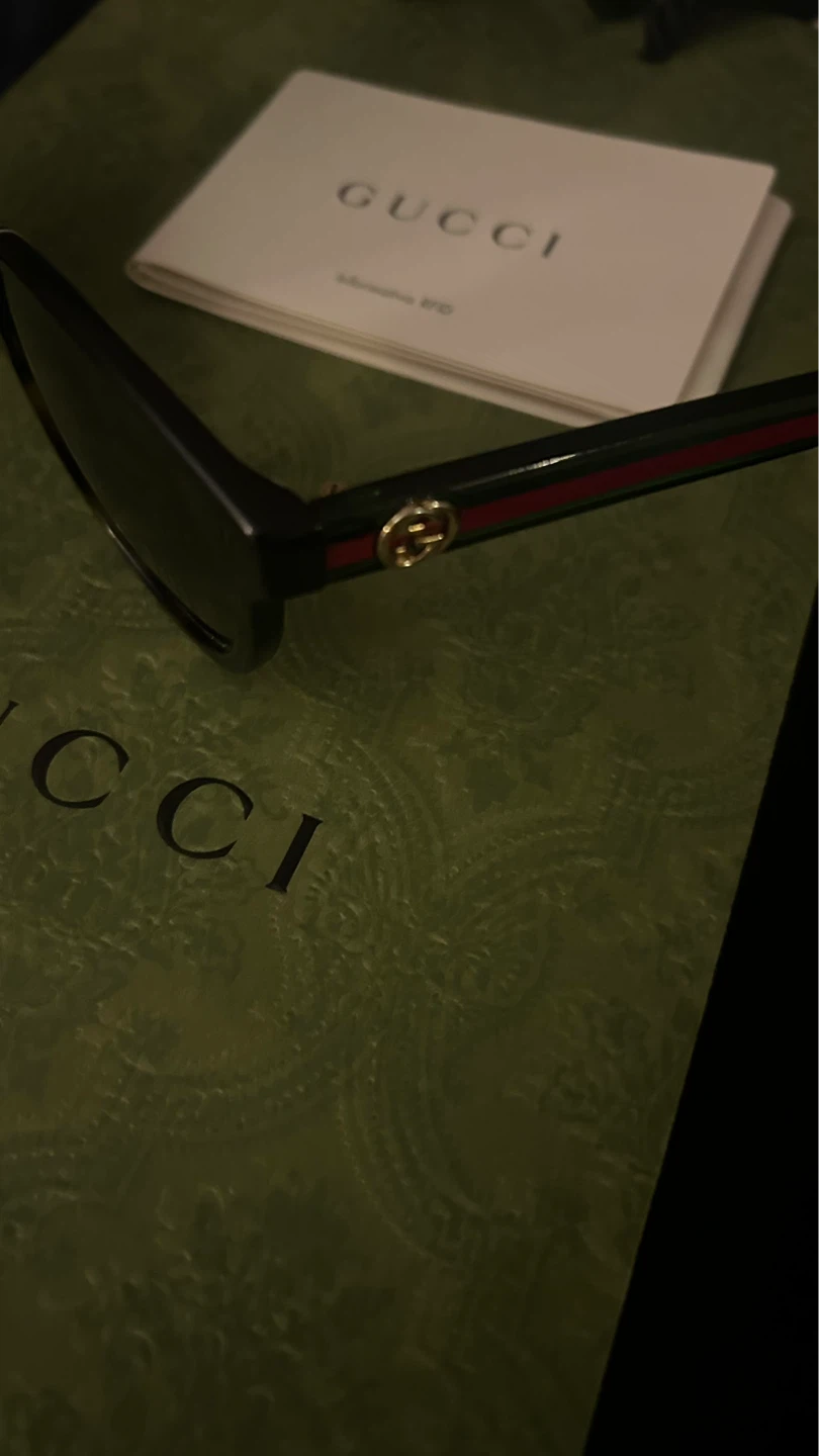 Gucci Sunglasses with Case and Box - photo 2