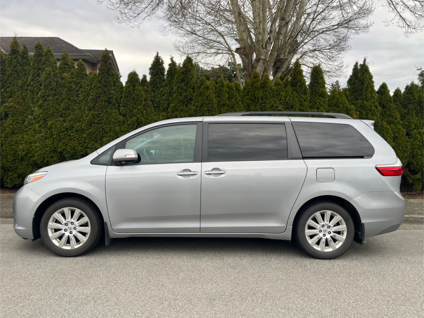 Silver Toyota Sienna Minivan - photo 2