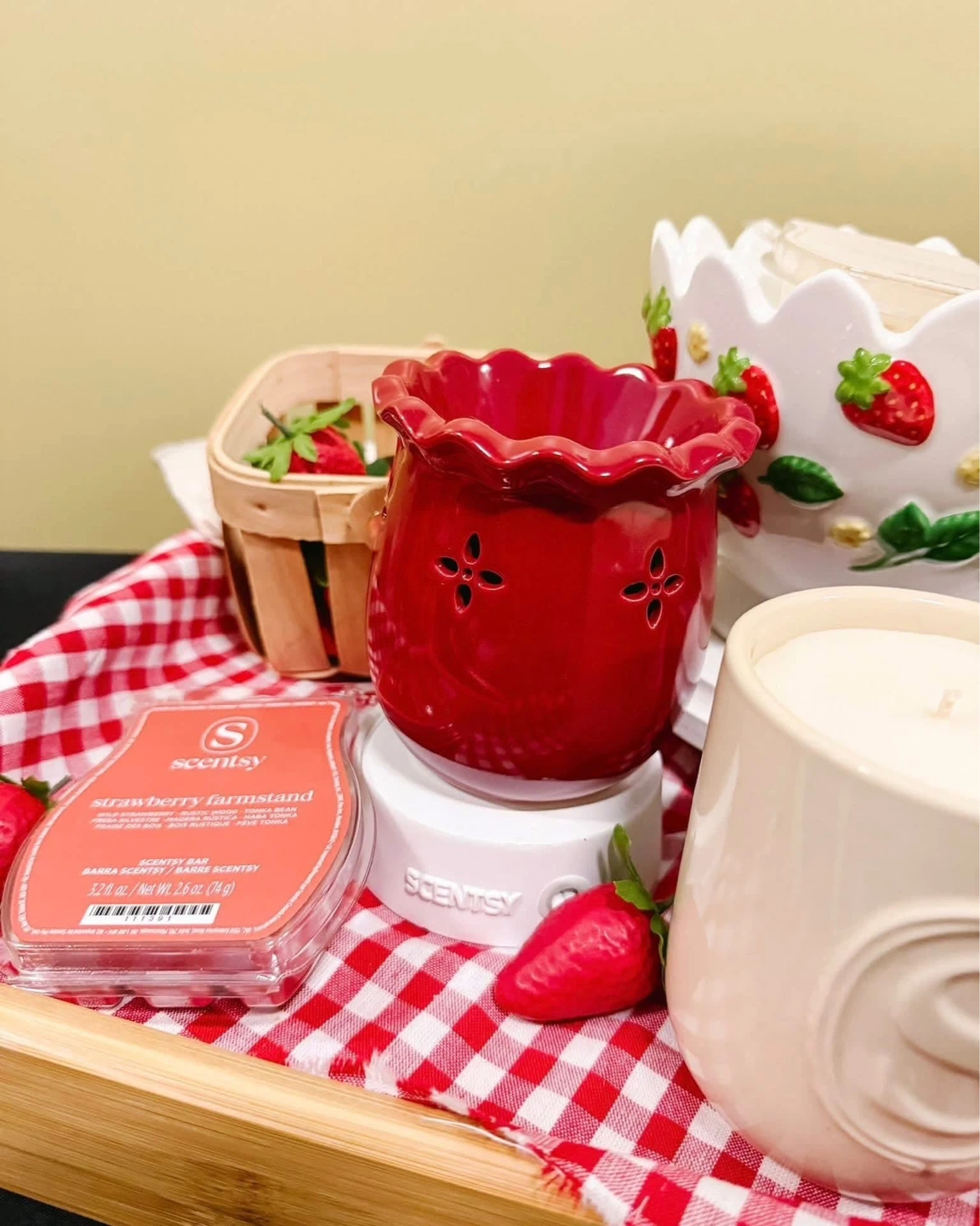 Scentsy Monthly Edit. - photo 3
