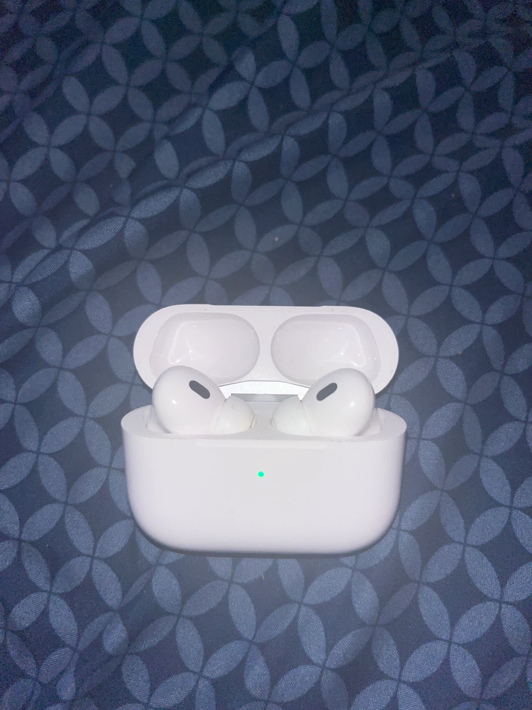 Apple AirPods Pro (3nd Generation) Wireless Earbuds - photo 3