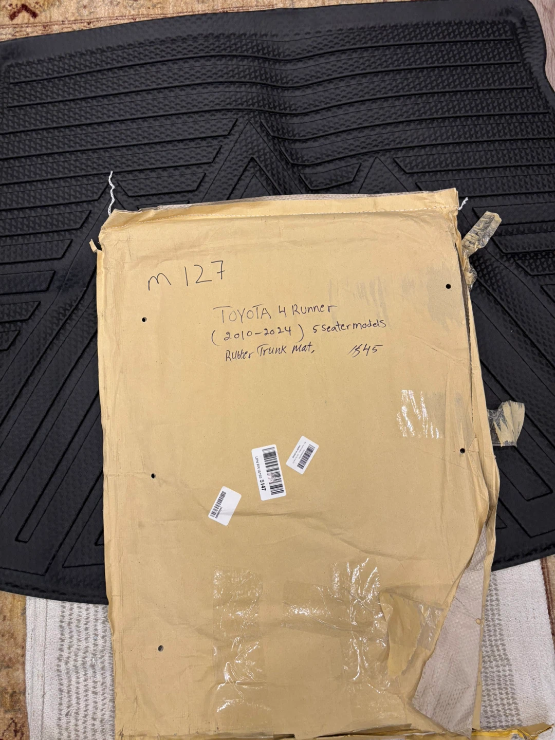 TOYOTA 4 Runner Rubber Trunk Mat - photo 3