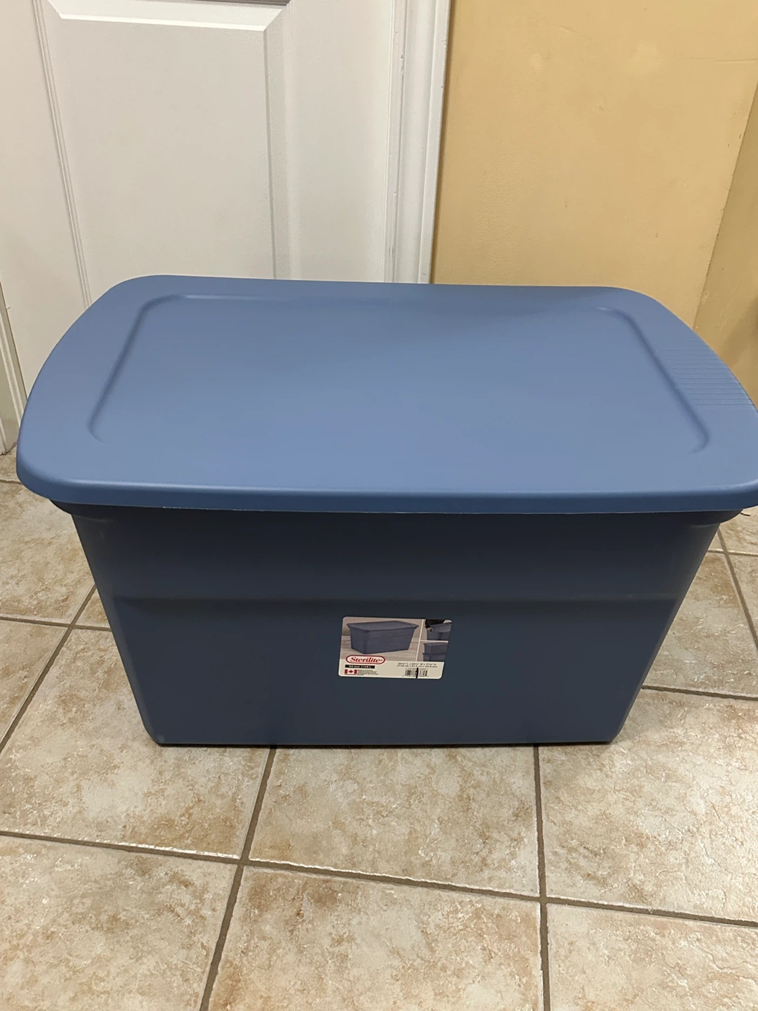 Brandnew 30 Gallon (114 Liter) Tote 8