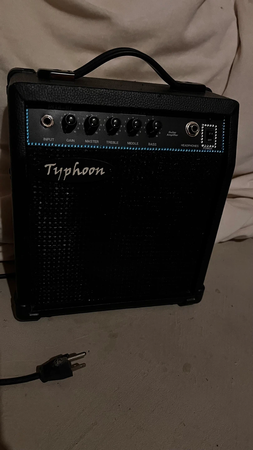 Typhoon PGA-10 Guitar Amplifier