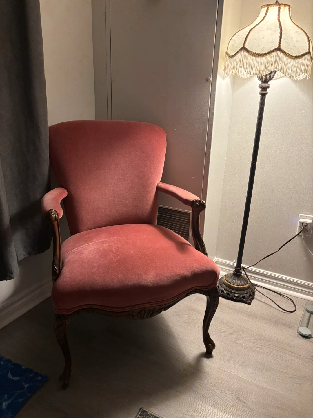 Pink Velvet Accent Chair - photo 2