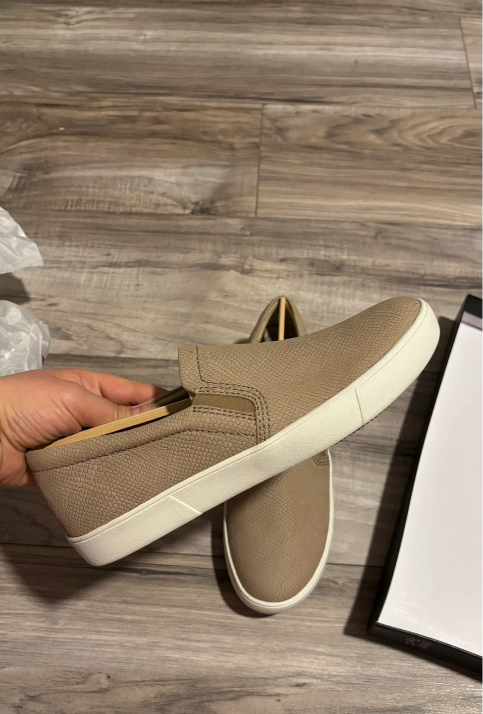 Brand New Naturalizer Leather Slip-On Sneakers - Size 8M