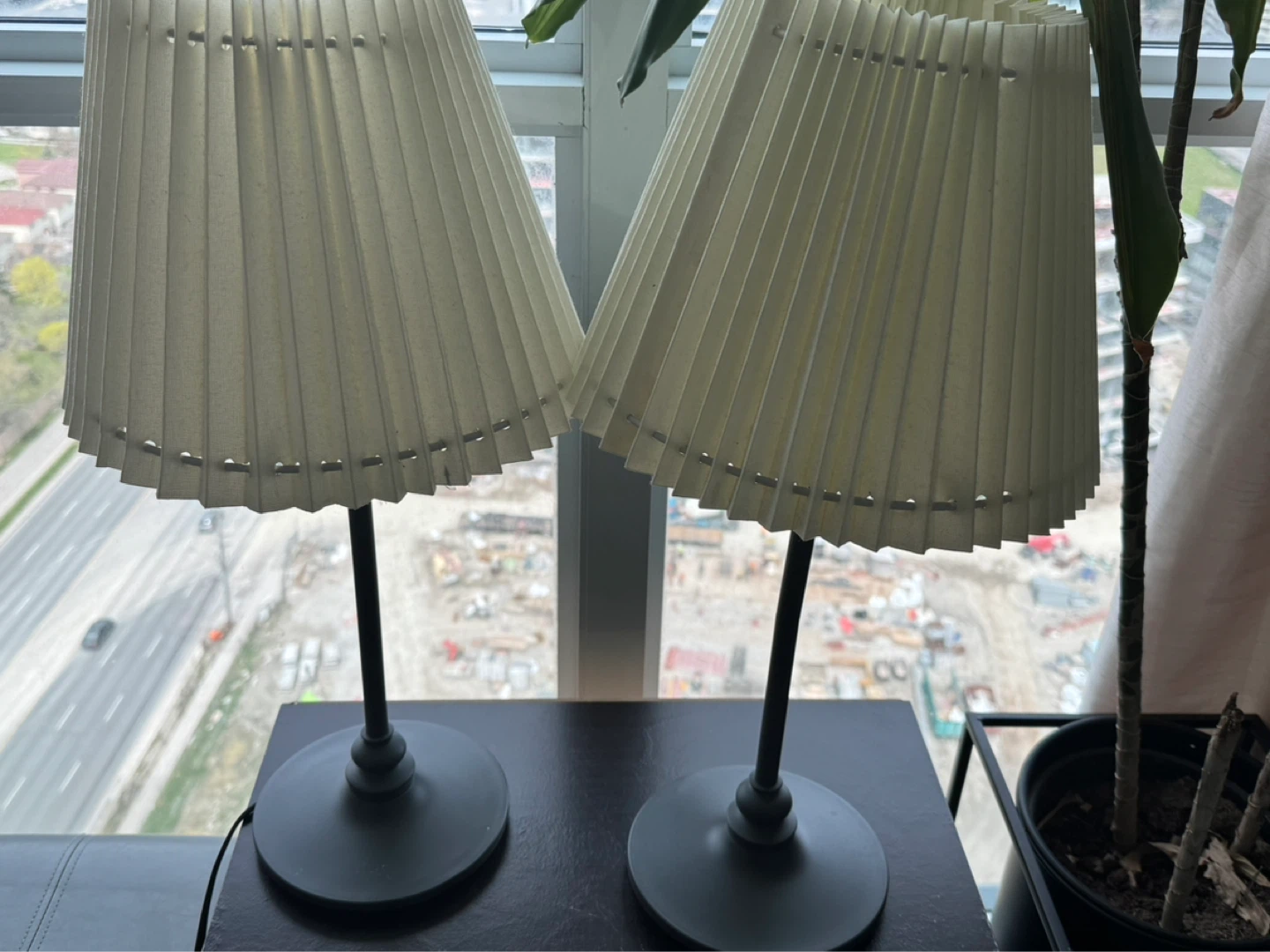 Pair of Pleated Table Lamps - photo 2