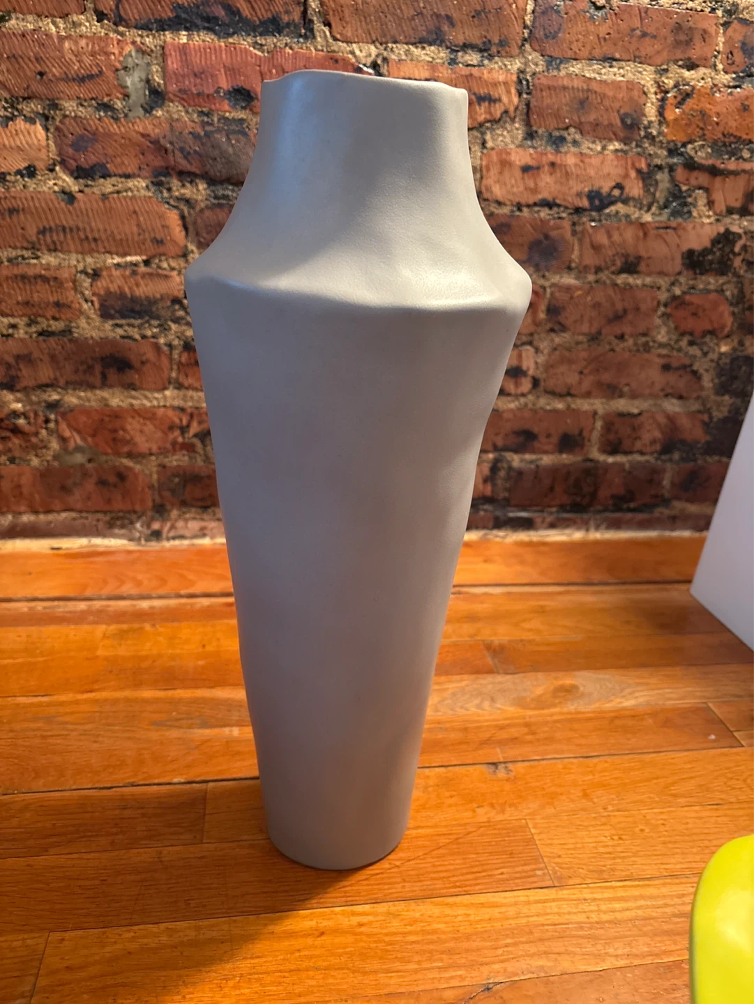 CB2 Pair of Ceramic Vases - photo 4