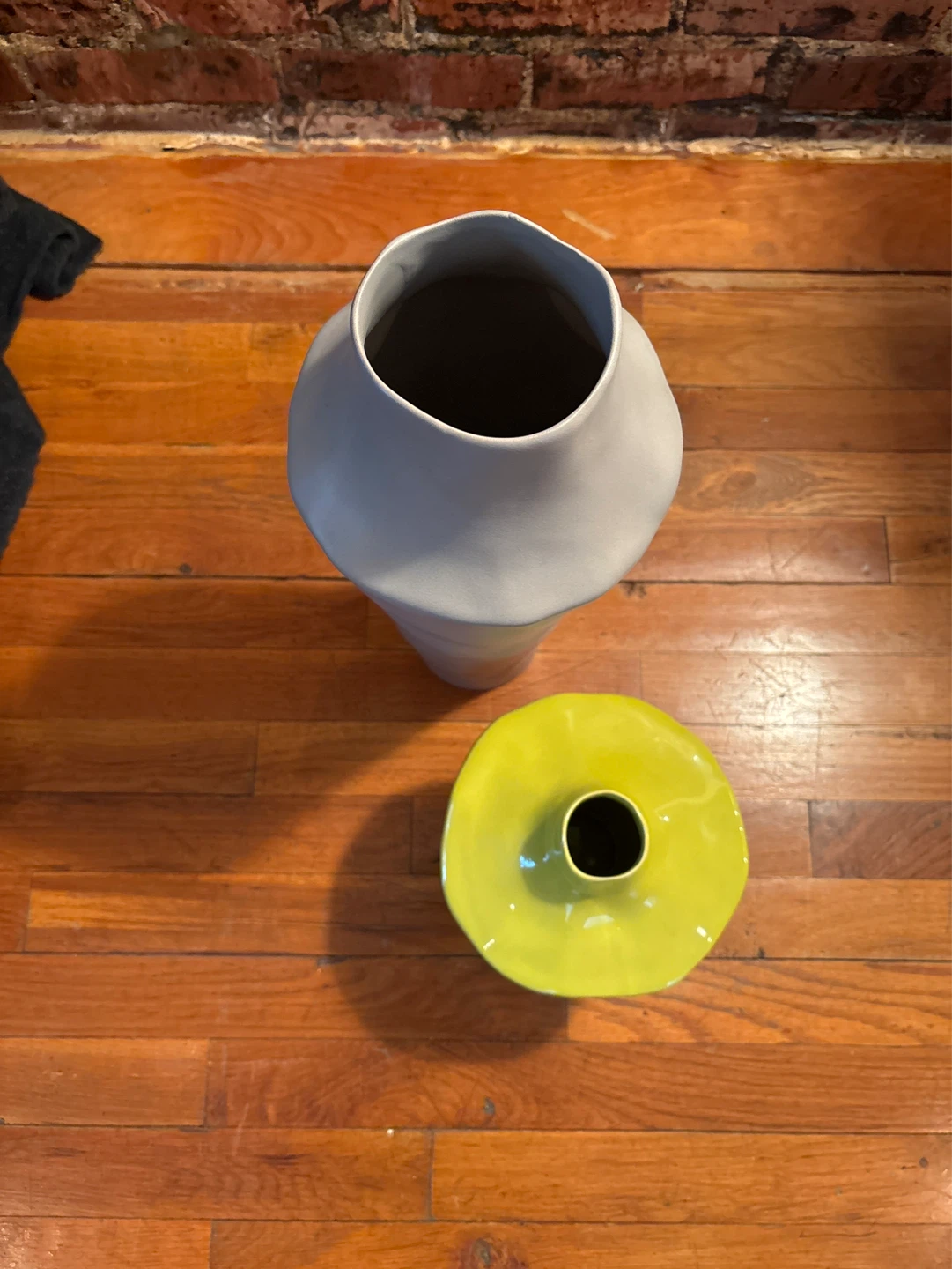 CB2 Pair of Ceramic Vases - photo 2