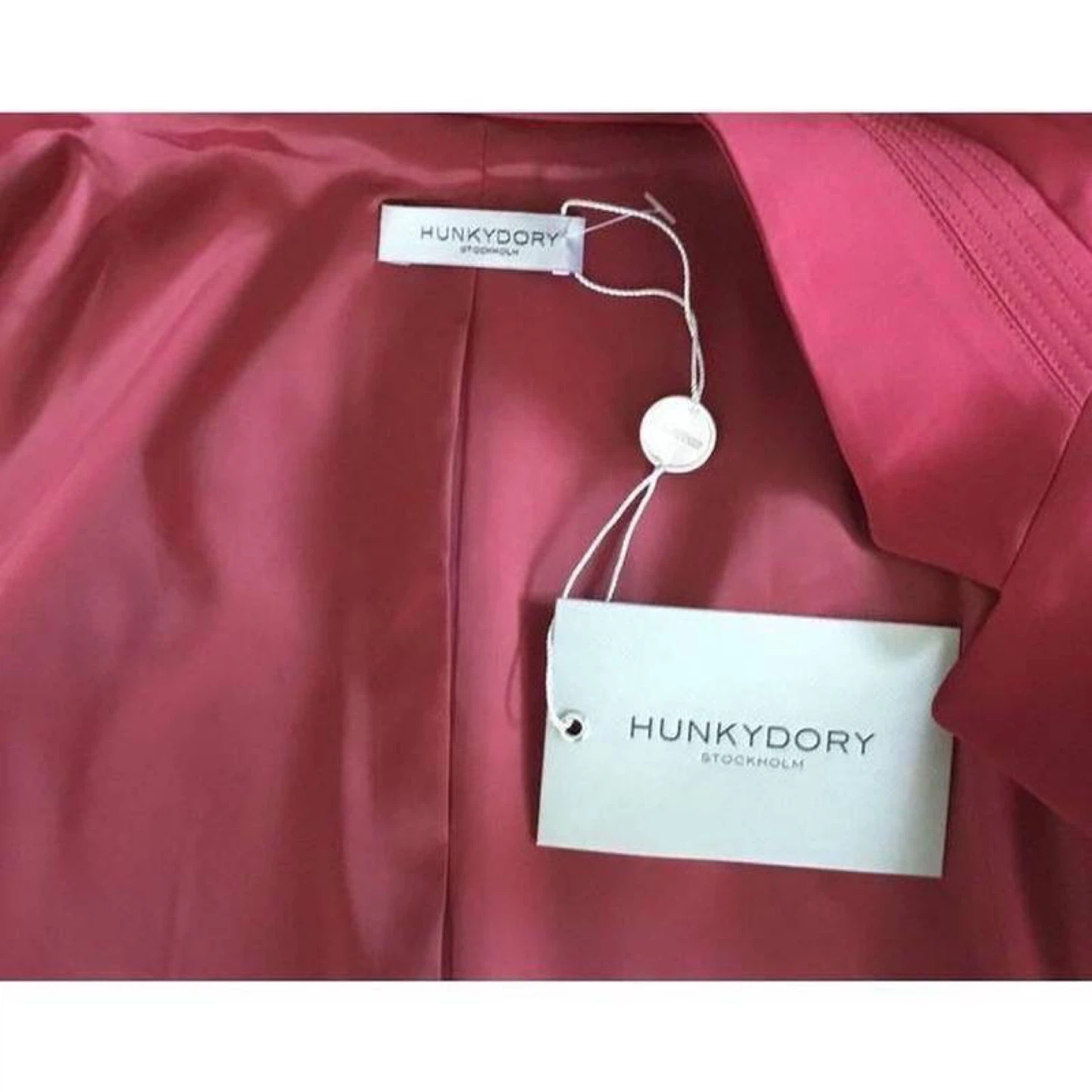Hunkydory Red Satin Blazer – Size M - photo 3